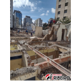 demolição de prédio abandonado Parque dos Alecrins